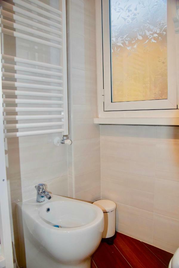 Terrazza San Giovanni Apartment Рим Екстериор снимка