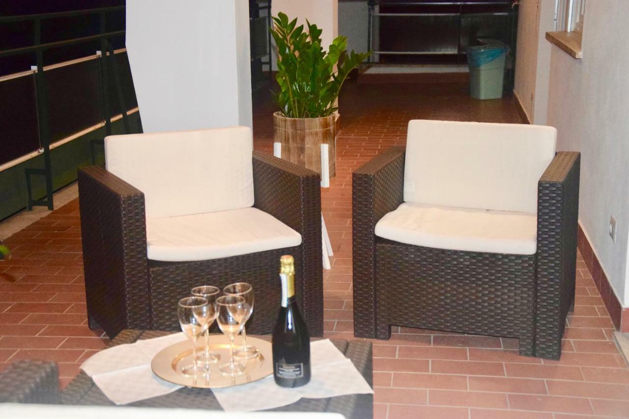 Terrazza San Giovanni Apartment Рим Екстериор снимка