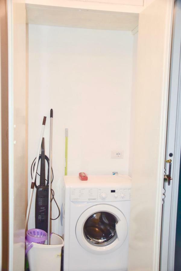 Terrazza San Giovanni Apartment Рим Екстериор снимка